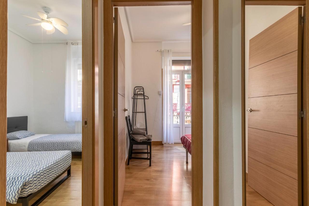 Apartamento Junto Al Guggenheim Con Parking Gratuito Bilbau Exterior foto